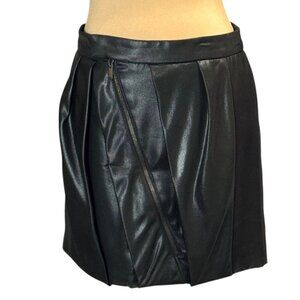Gucci Black Mini Skirt SZ 6 Black Silk Blend Zipper Contemporary Designer